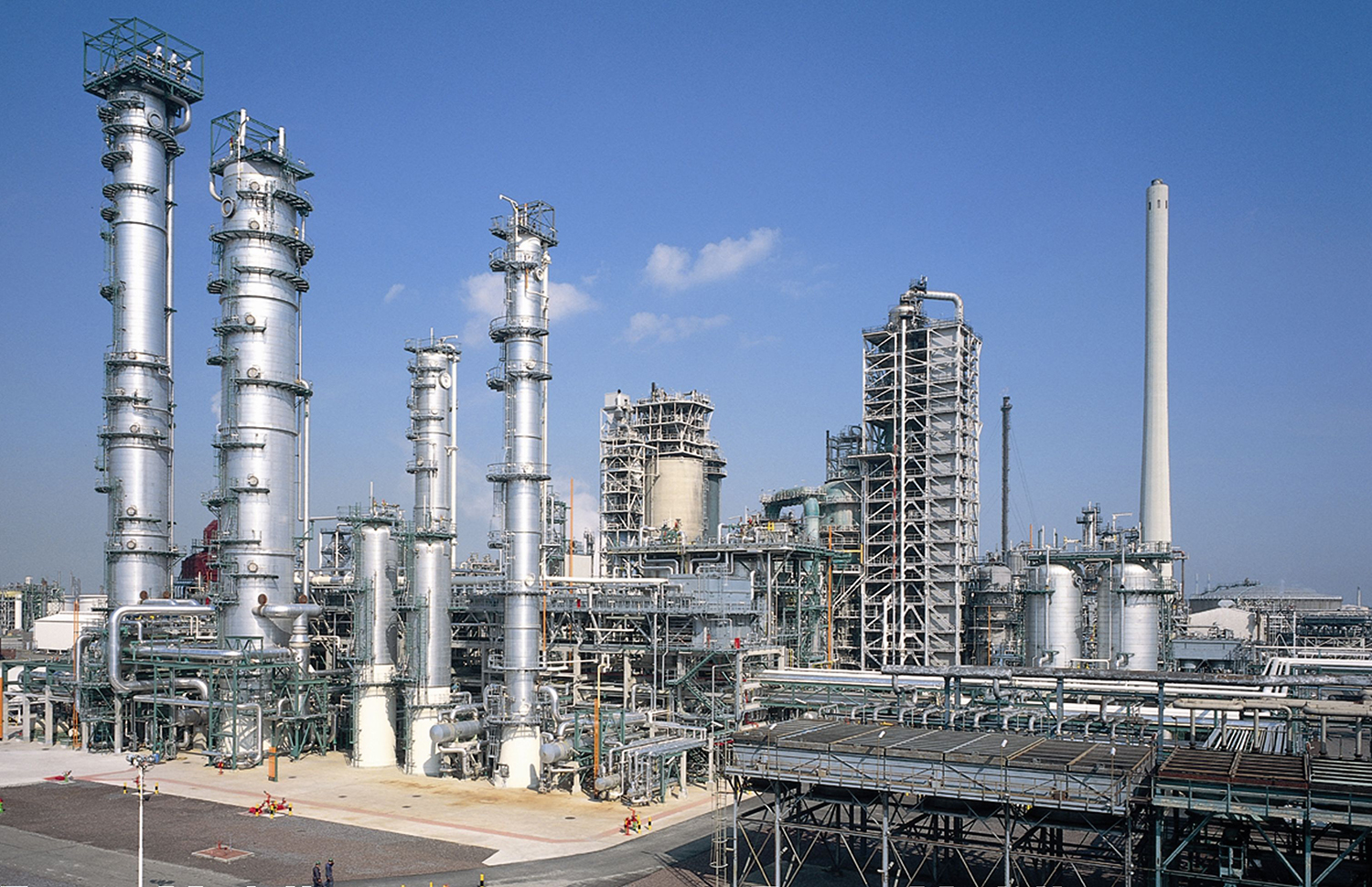 Lack of Funds Causes Delay in Kazakh Oil Refineries