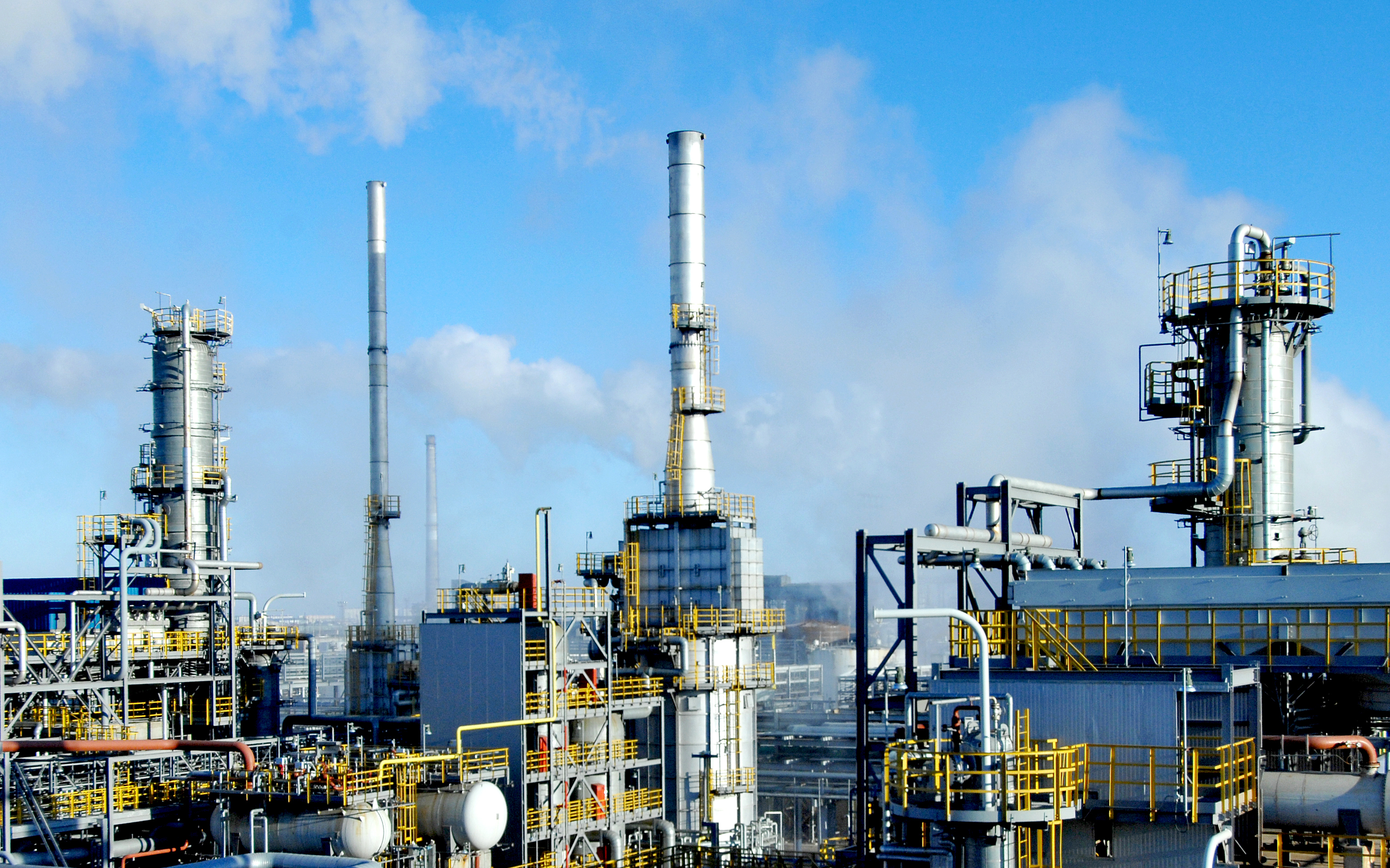 Chinese Company Plans to Construct New Oil Refinery in