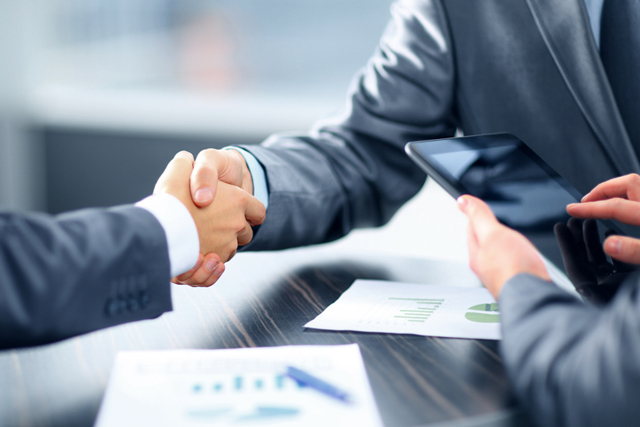 Handshake-business-deal-agreement-working-together-sales-rep-challenger-large