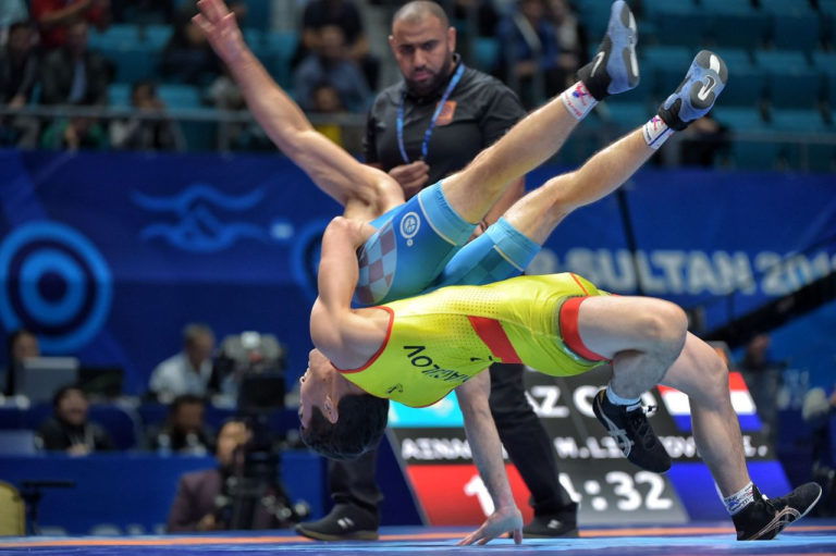 Kazakhstan secures two 2020 Olympic licenses at Senior Wrestling World