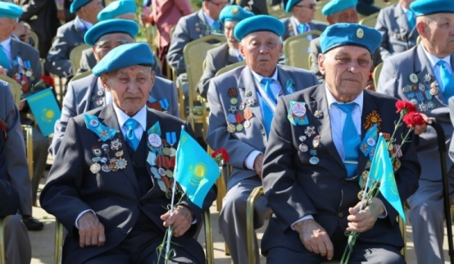 kazakhstan world war 2        
        <figure class=