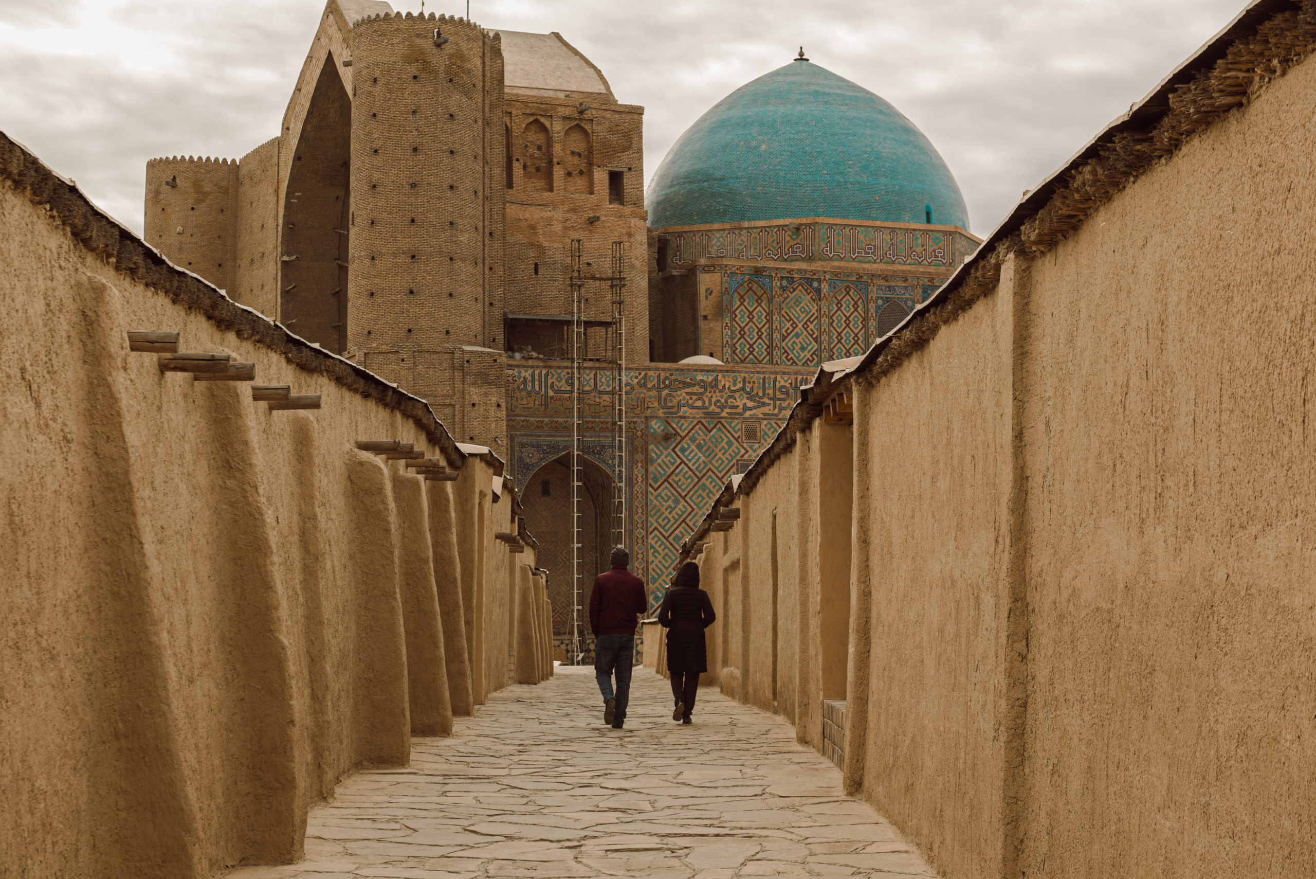 kazakhstan vs uzbekistan travel