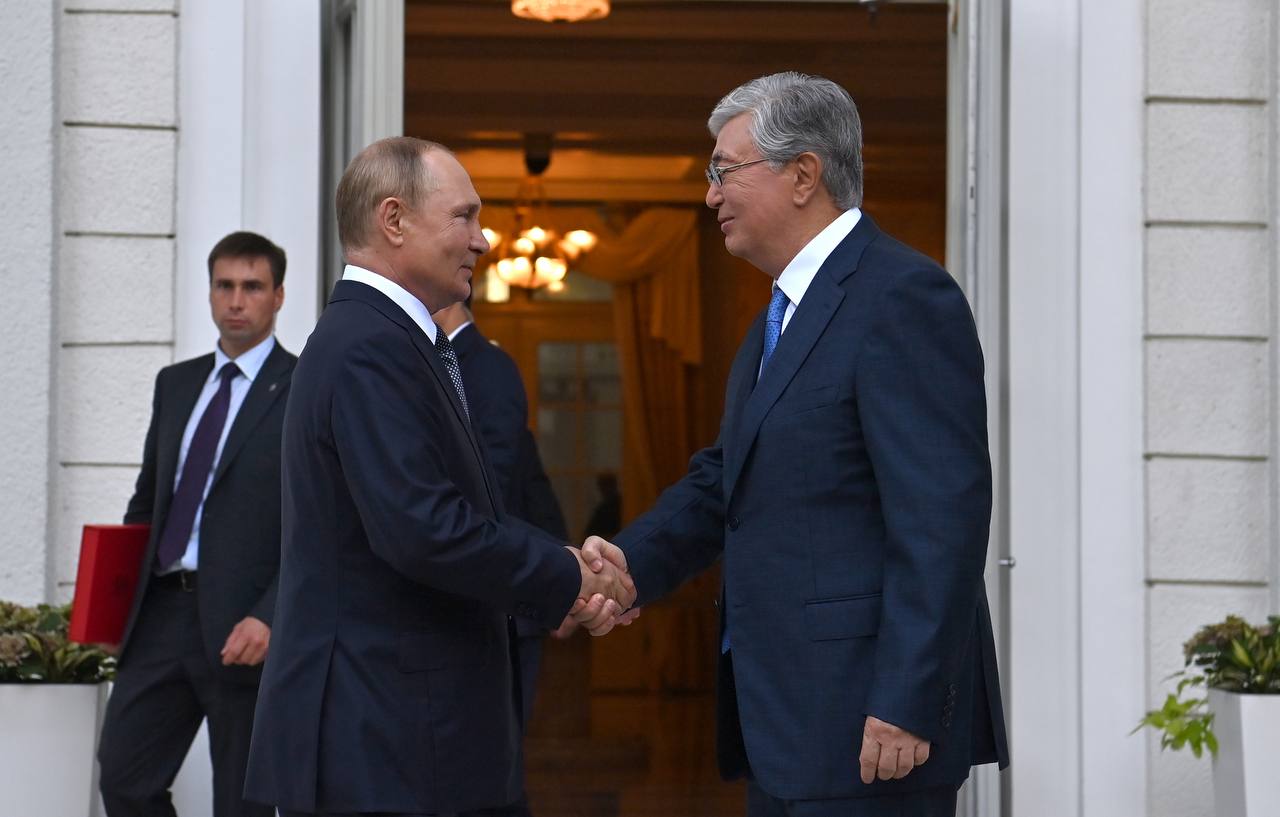 Президент Токаев встретился с Владимиром Путиным в Сочи для активизации двусторонних отношений