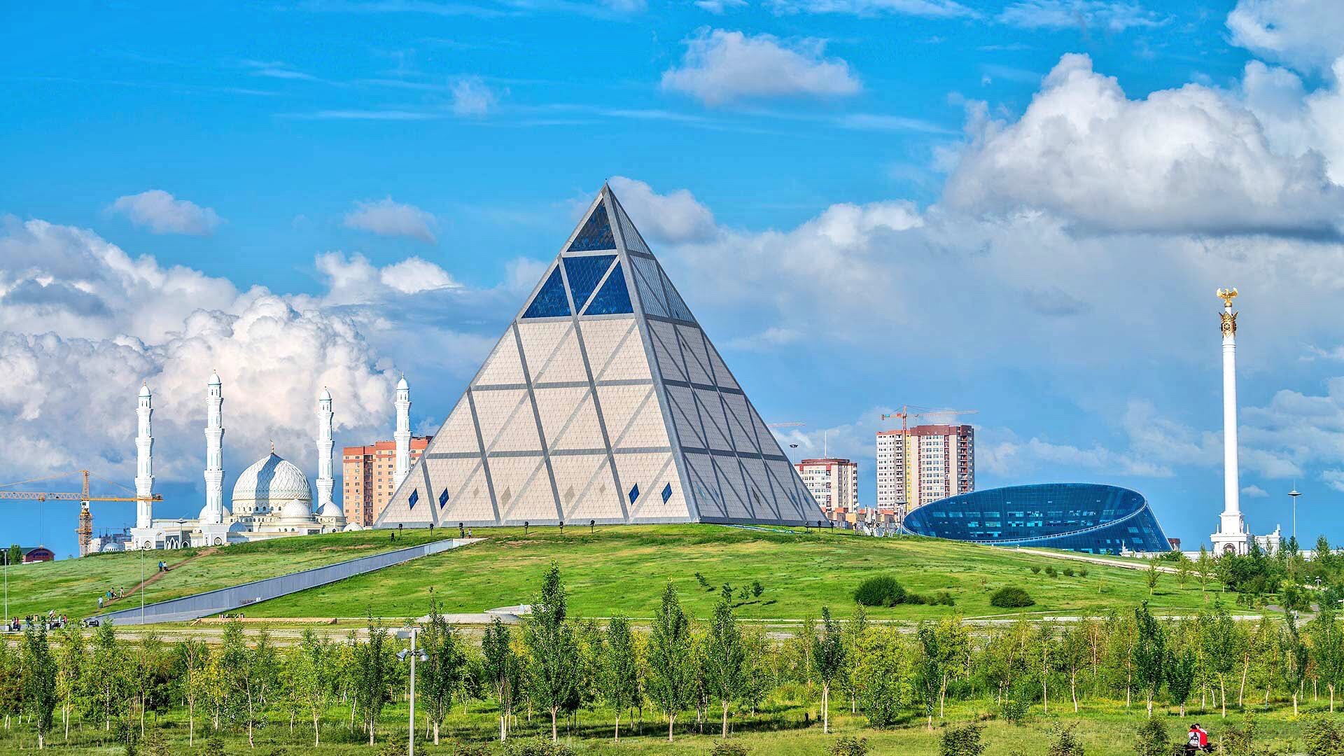 Дворец мира и согласия Казахстан