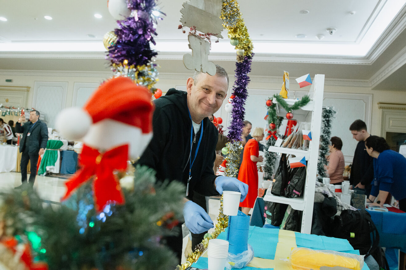 Christmas Charity Bazaar Held By ASA in Astana Raises More Than 80,000