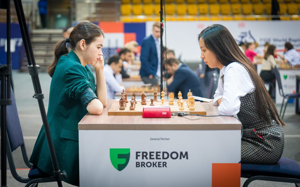 Казахская шахматистка Динара Садуакассова завоевала серебро на чемпионате мира - Bizmedia.kz