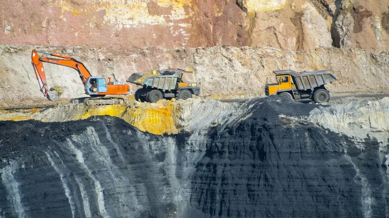 Казахстан увеличивает добычу угля из-за высокого спроса со стороны Европы - Bizmedia.kz