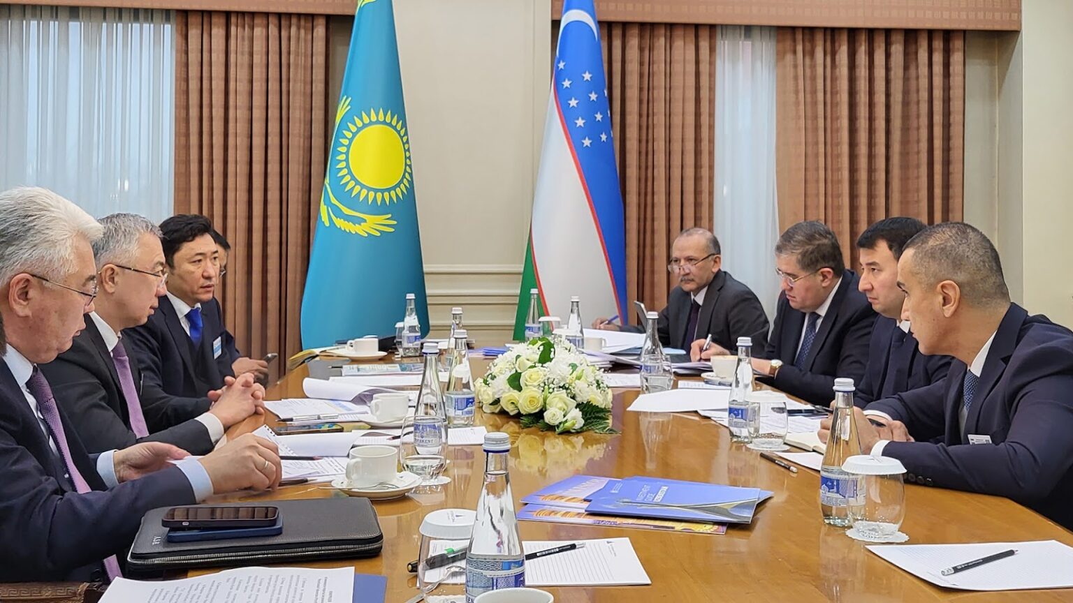 Kazakhstan, Uzbekistan Sign 40 Agreements Worth $2.5 Billion at ...