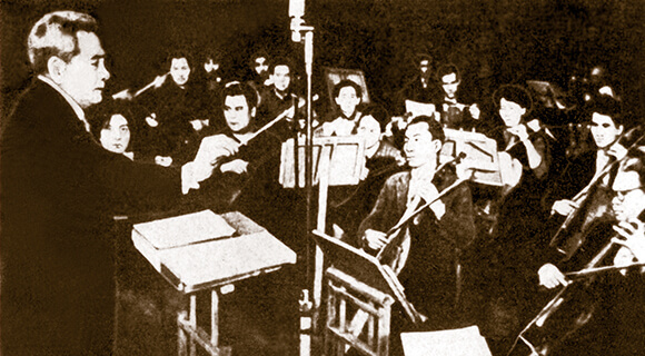Ахмет Жубанов был первым дирижером оркестра Курмангазы. Фото любезно предоставлено: kurmangazy.com.