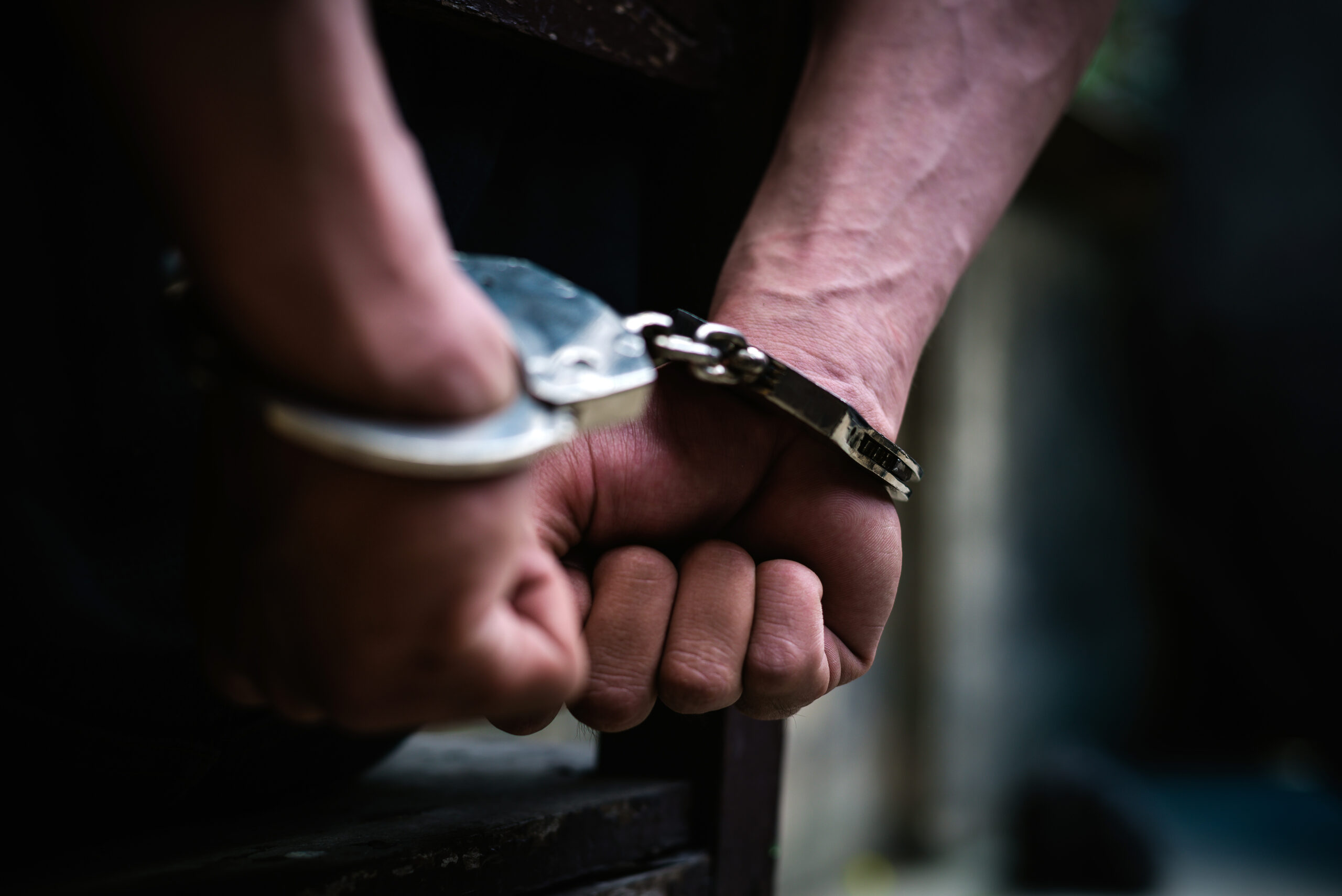 Алматинских полицейских приговорили к трем годам лишения свободы за применение пыток в отношении участника январских событий - Bizmedia.kz