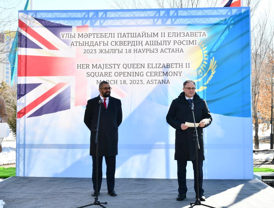 İngiltere Dışişleri Bakanı Kazakistan'ı Ziyaret Etti, Cumhurbaşkanı Tokayev ile Görüştü