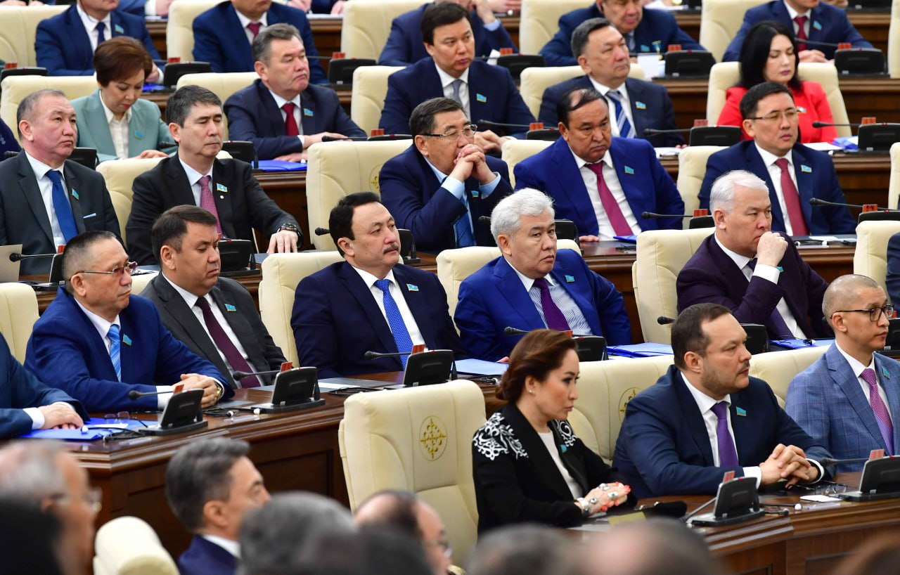 По словам Токаева, новый состав Мажилиса, нижней палаты казахстанского парламента, отражает весь спектр идеологических взглядов