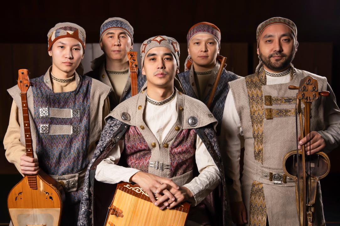 Die kasachische Ethno-Folk-Gruppe Turan startet ihre Europatournee mit ihrem ersten Auftritt in der Schweiz