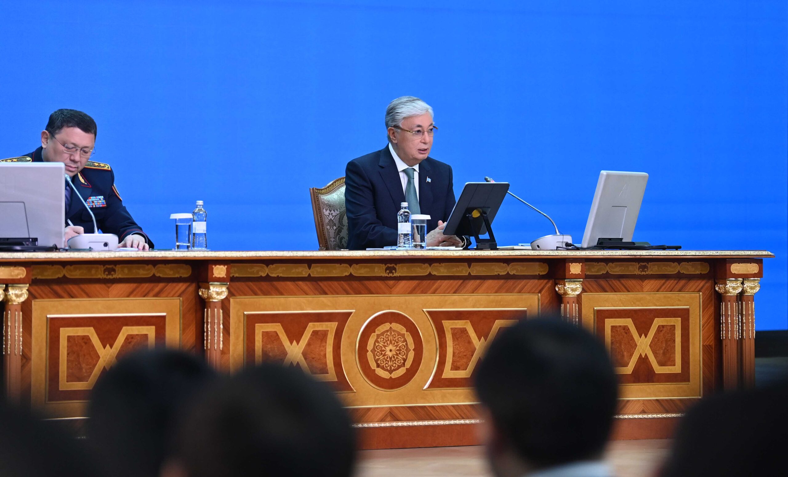 Субъекты государственного управления. Кто является должностным лицом. Должностное лицо госоргана. Эффективный стиль лидерства. Правовой статус высшего должностного лица субъекта рф.