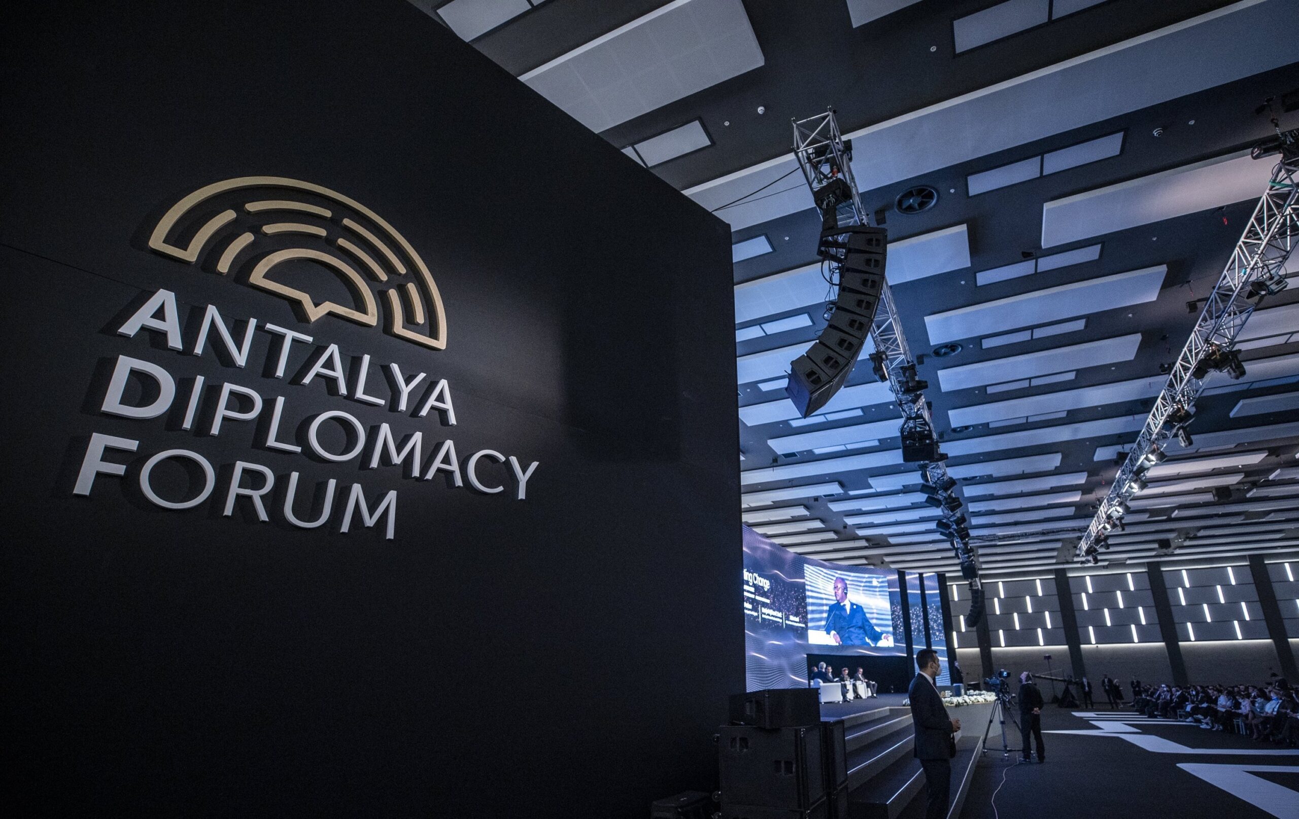 Tokayev Calls Out Global Powers, Urges UN Reform at Antalya Diplomacy Forum